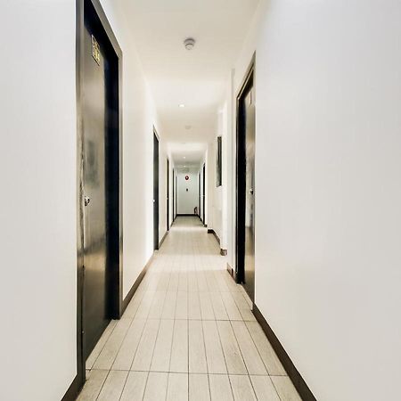 Oyo 895 Golden Majestic Pension Inn Manila Dış mekan fotoğraf